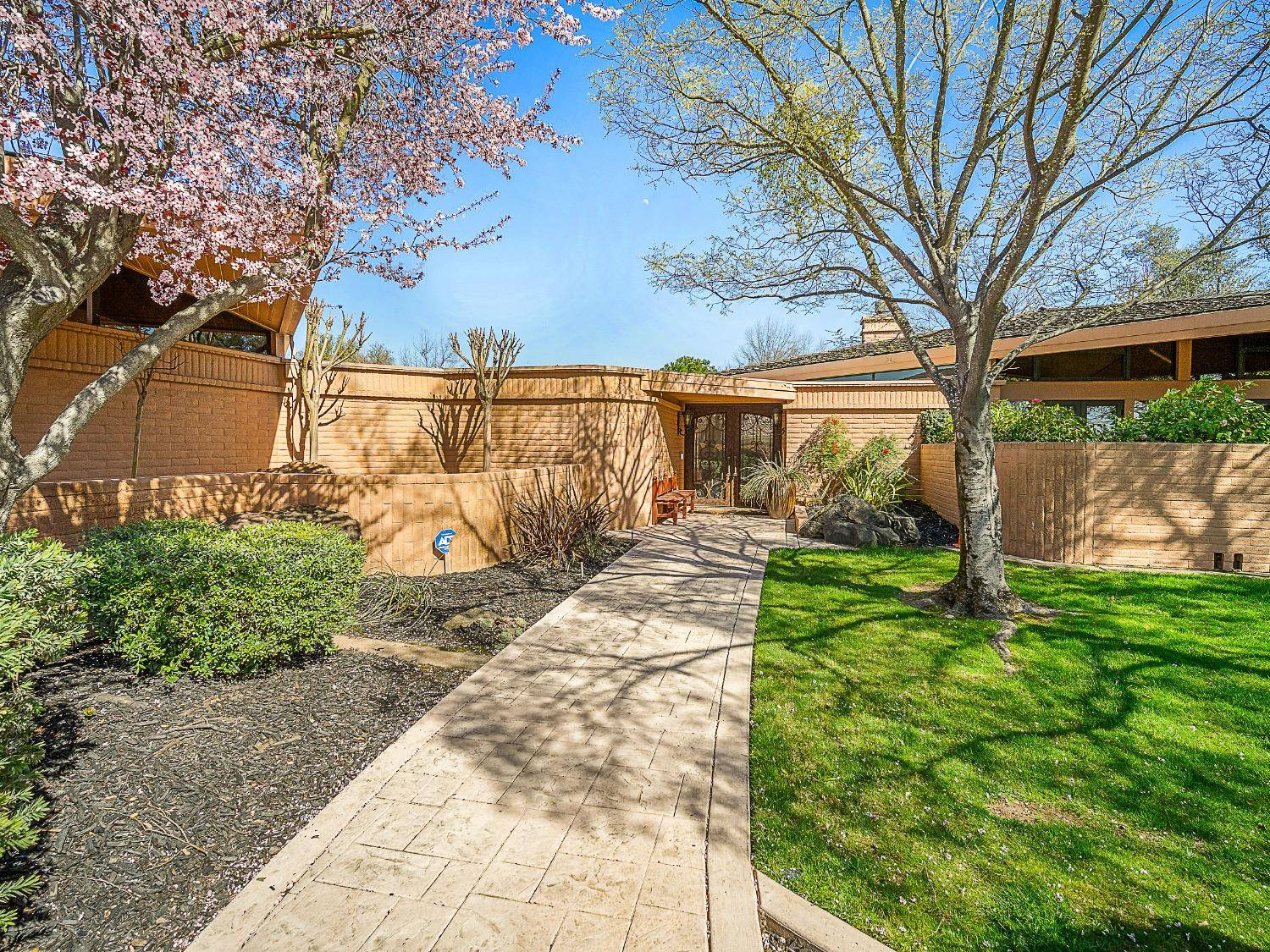Rancho Murieta, CA 95683,15068 Lago DR
