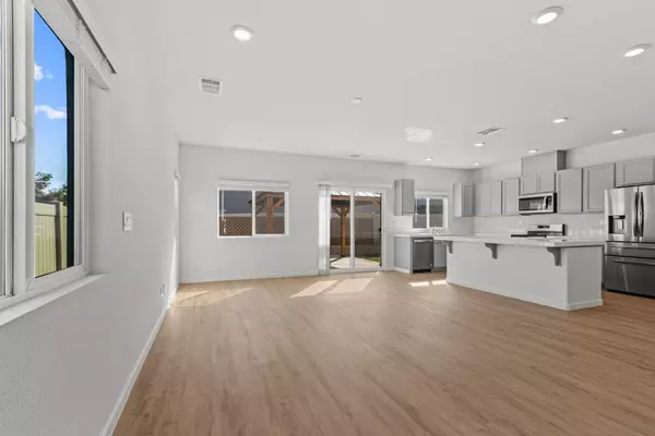 Sacramento, CA 95834,43 Bridgehome CT