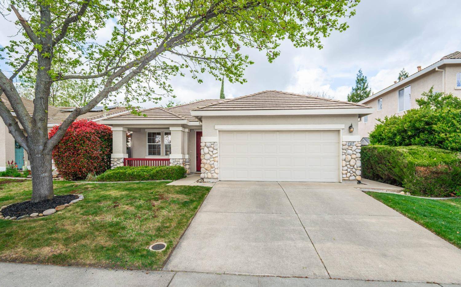Rocklin, CA 95765,2327 Canary DR