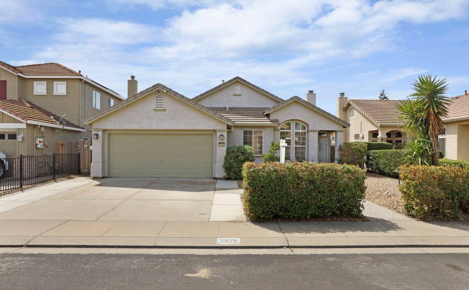 2039 London AVE, Manteca, CA 95336