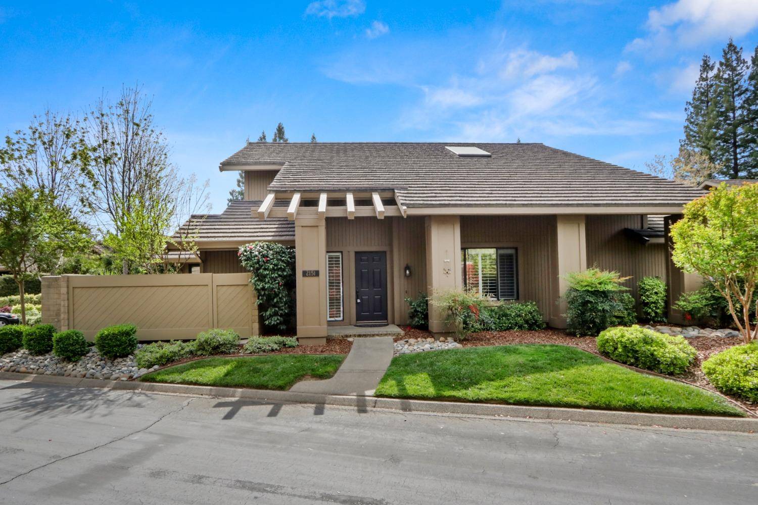 2151 Promontory Point, Gold River, CA 95670