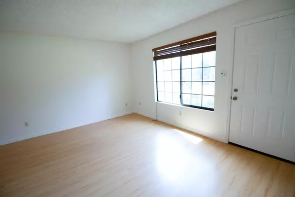 Sacramento, CA 95826,8808 Sawtelle WAY #E