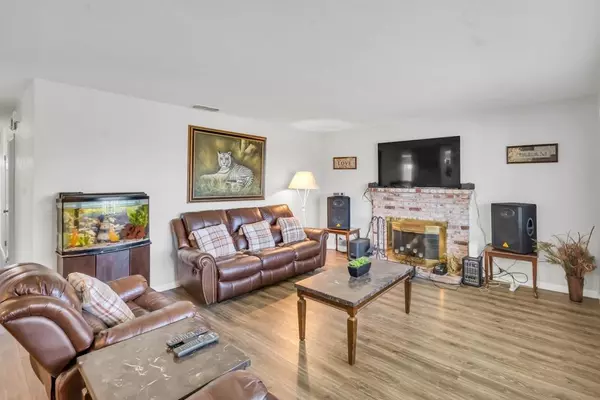 Sacramento, CA 95823,8348 Nightfall WAY