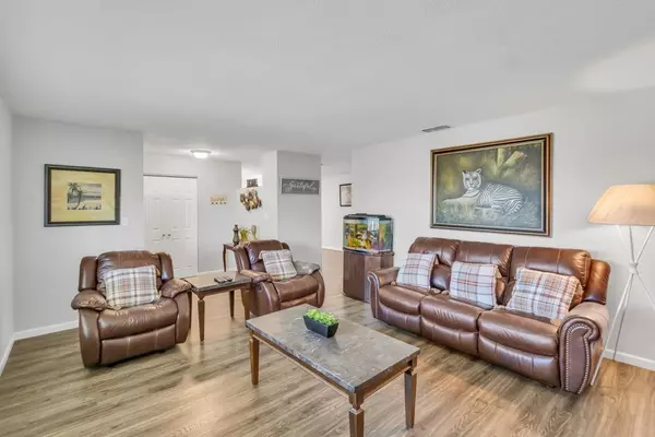 Sacramento, CA 95823,8348 Nightfall WAY