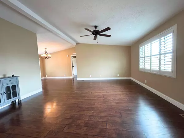 Roseville, CA 95678,80 Hancock DR