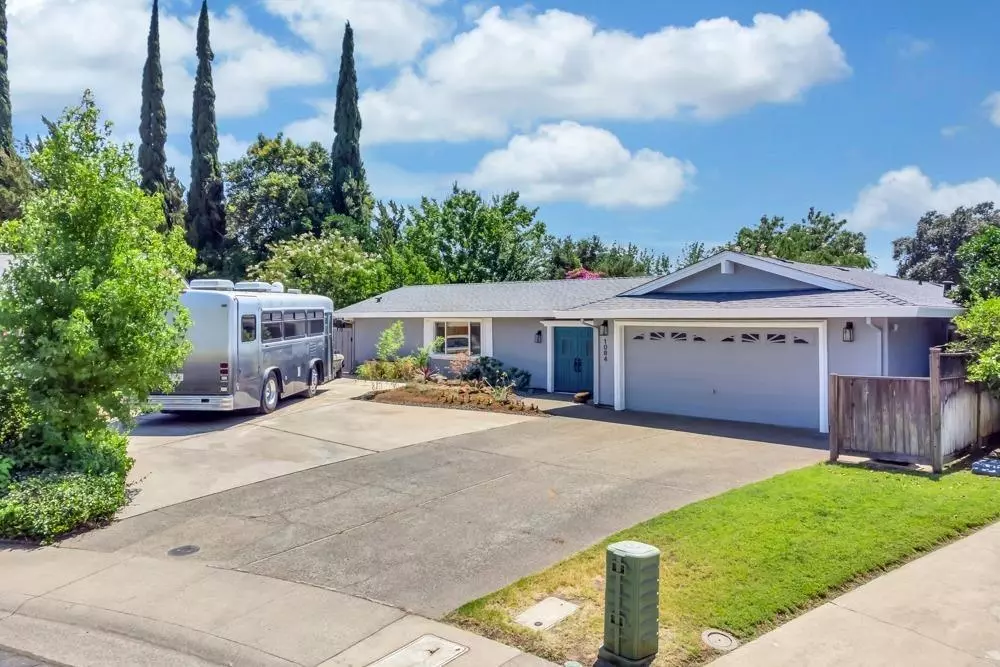 Carmichael, CA 95608,1064 SAND BAR CIR
