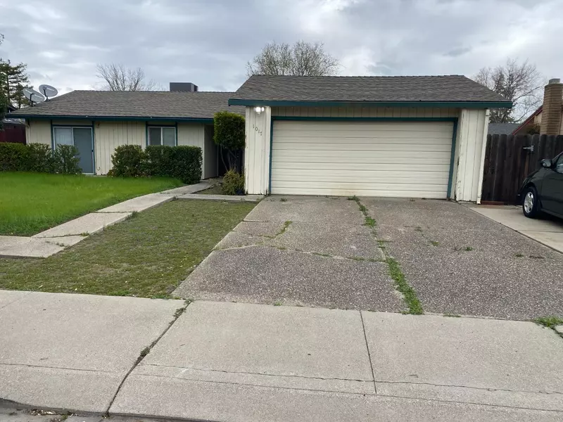 1017 Royal Oaks DR, Stockton, CA 95209