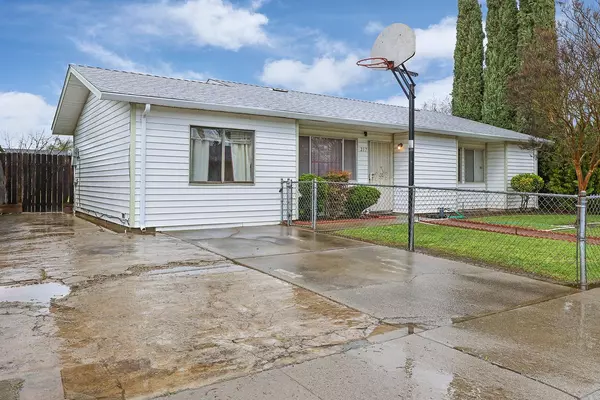 Galt, CA 95632,217 Dover DR