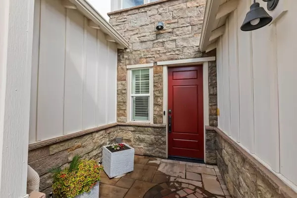 Davis, CA 95616,1037 Pierce LN