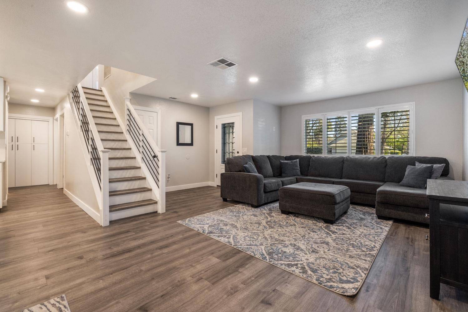 Stockton, CA 95207,3810 Round Valley CIR