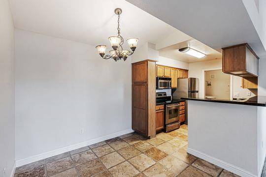 Folsom, CA 95630,885 Halidon WAY #1322