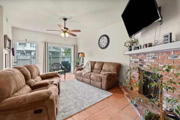 Citrus Heights, CA 95621,6217 Oak Valley LN