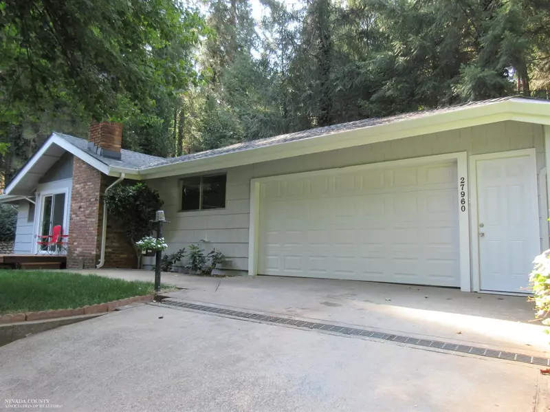 27960 Manzanita TRL, Colfax, CA 95713