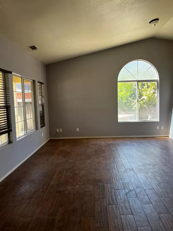 Los Banos, CA 93635,1860 Vassar CT
