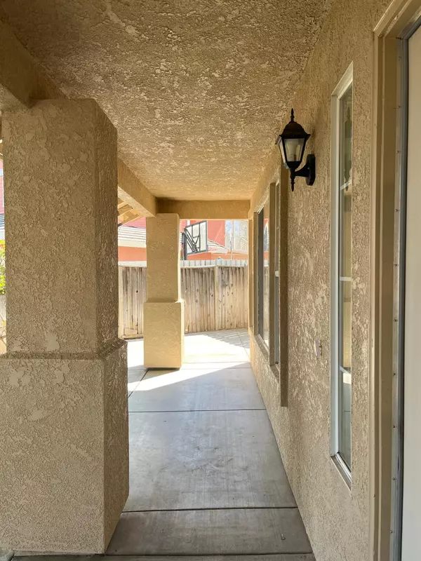 Los Banos, CA 93635,1860 Vassar CT