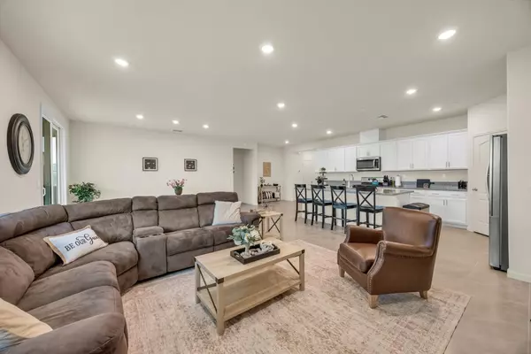 972 Nickerson LN, Lincoln, CA 95648