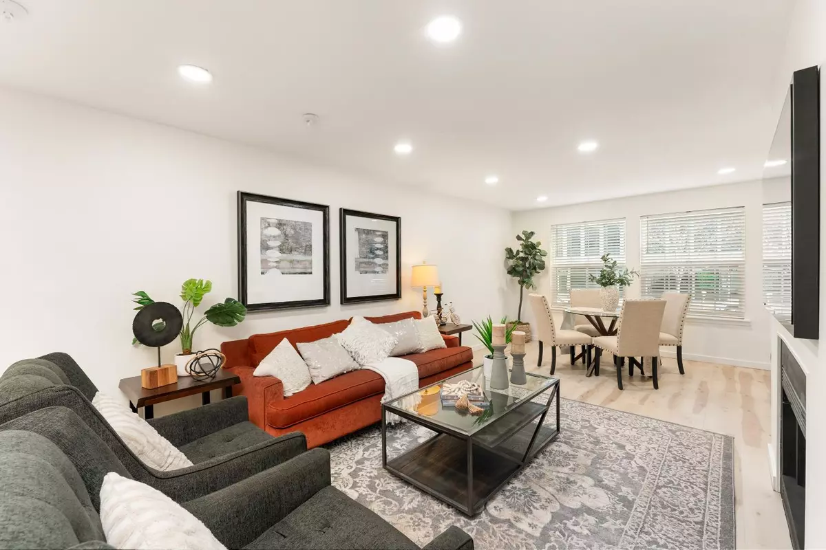 Sacramento, CA 95811,1820 K St #L1