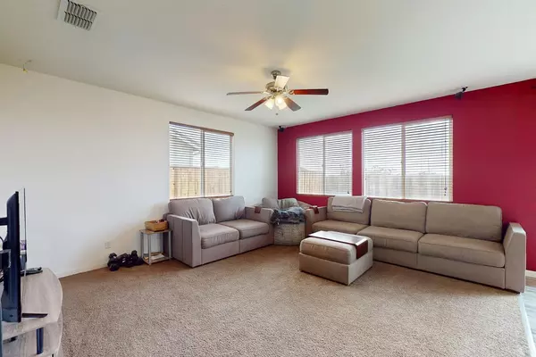 Olivehurst, CA 95961,3964 Sophia ST