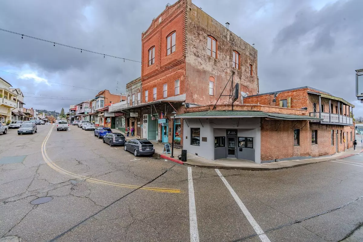 Jackson, CA 95642,1 Main ST #4-8
