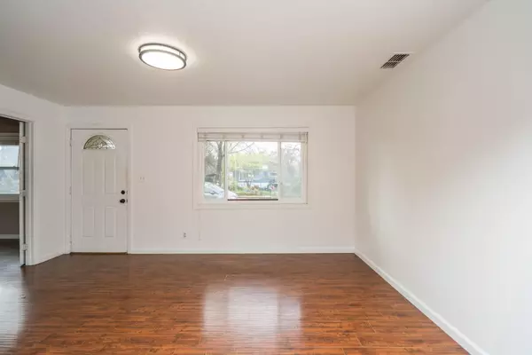 Roseville, CA 95678,253 Alta Vista AVE