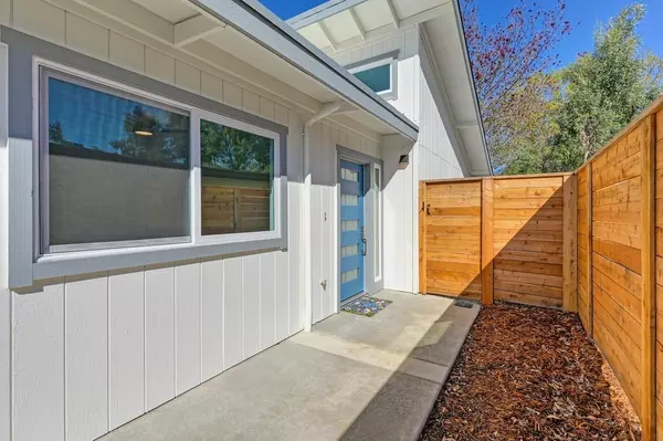 Davis, CA 95616,219 Lindo LN