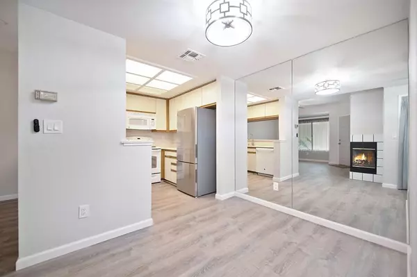 Sacramento, CA 95821,2521 Fulton Square LN #20