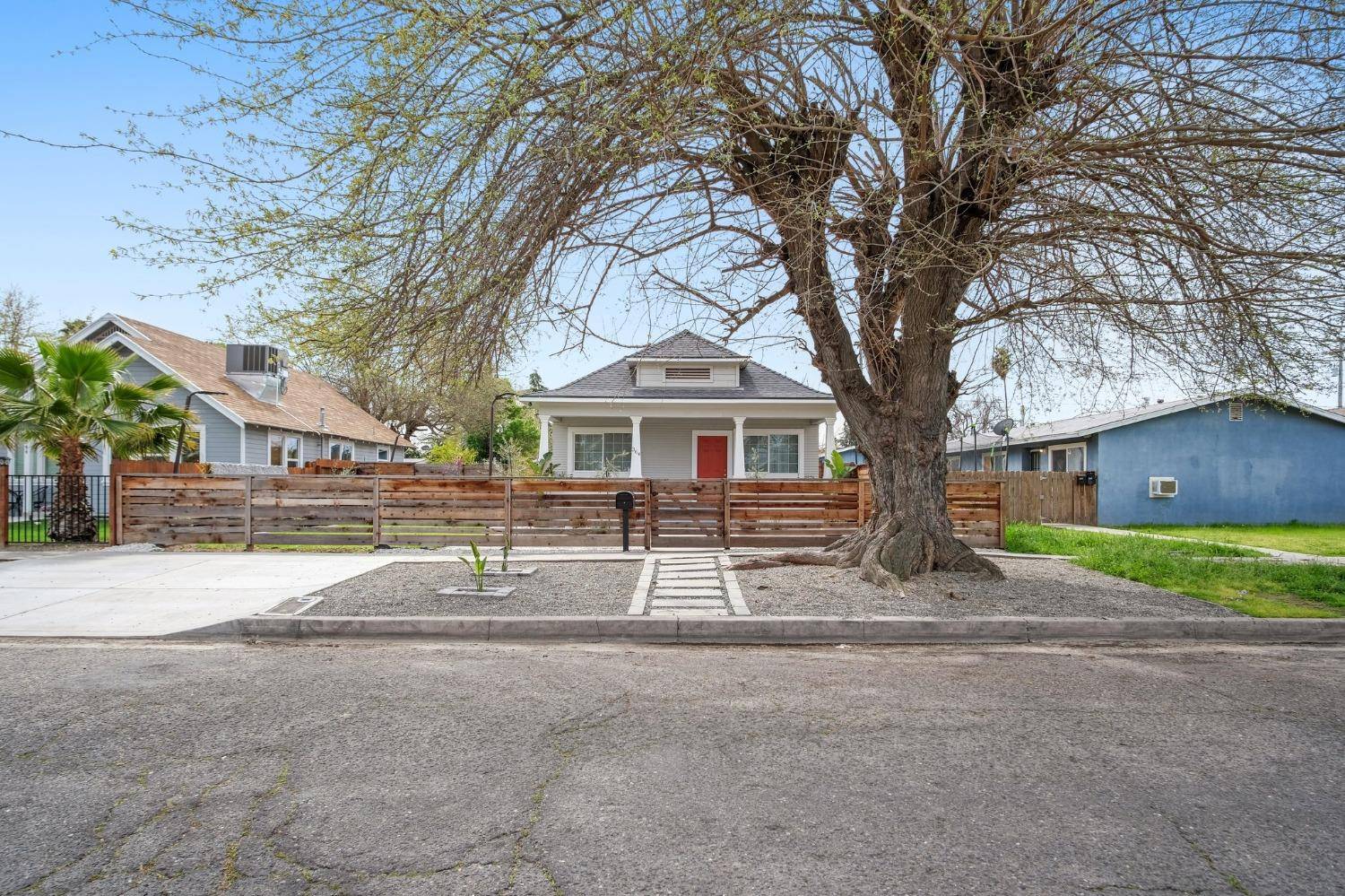Turlock, CA 95380,364 Angelus St