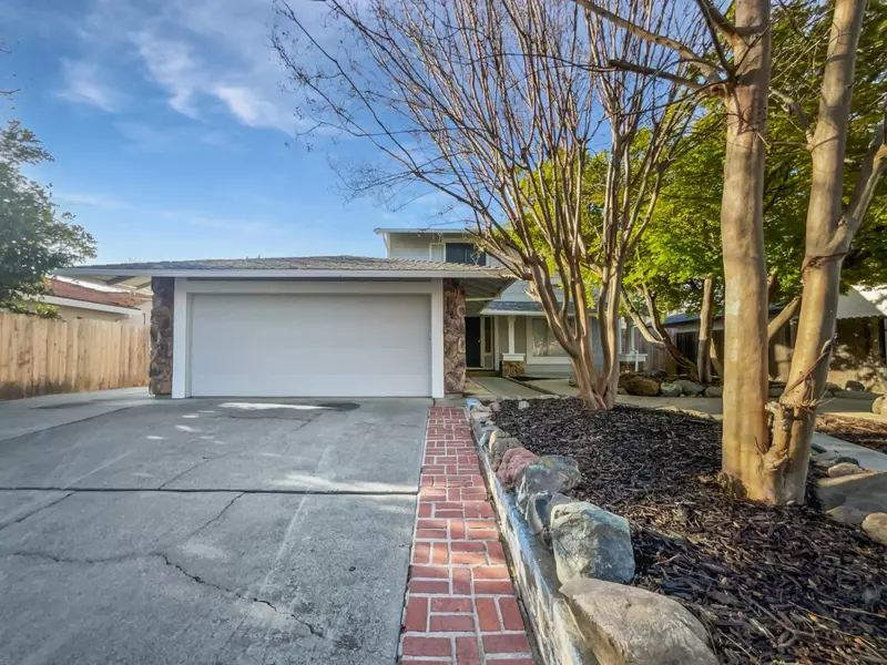 970 Rinaldo WAY, Sacramento, CA 95833
