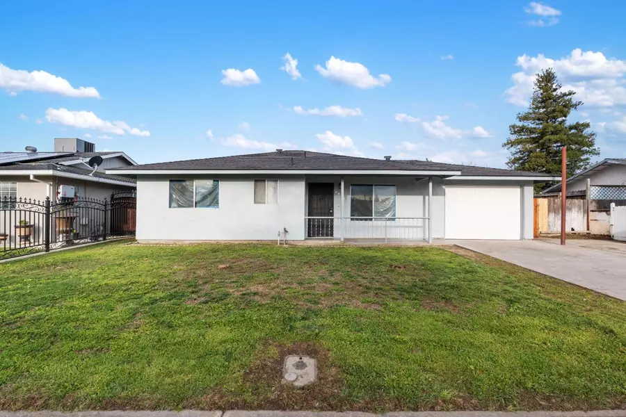 6879 Cindy ST, Winton, CA 95388