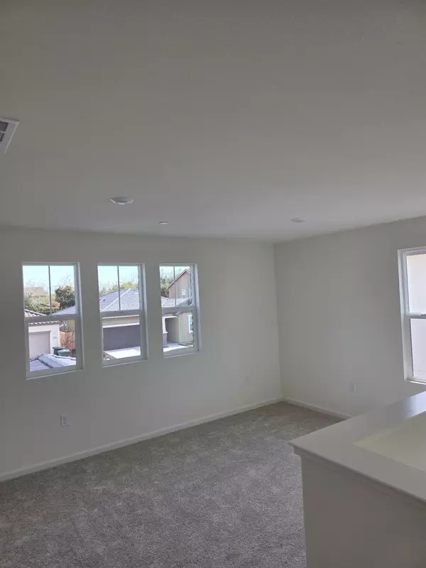 Riverbank, CA 95357,5455 Drawbridge WAY