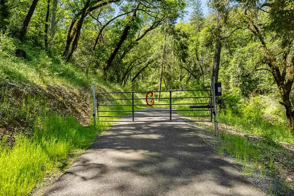Colfax, CA 95713,0 Peaceful Valley Road