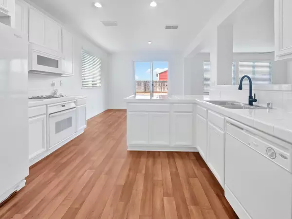 Plumas Lake, CA 95961,1417 Paddington WAY