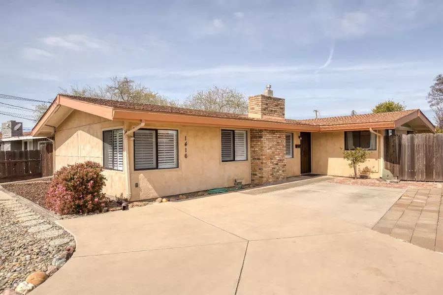 1416 Olive ST, Oakdale, CA 95361