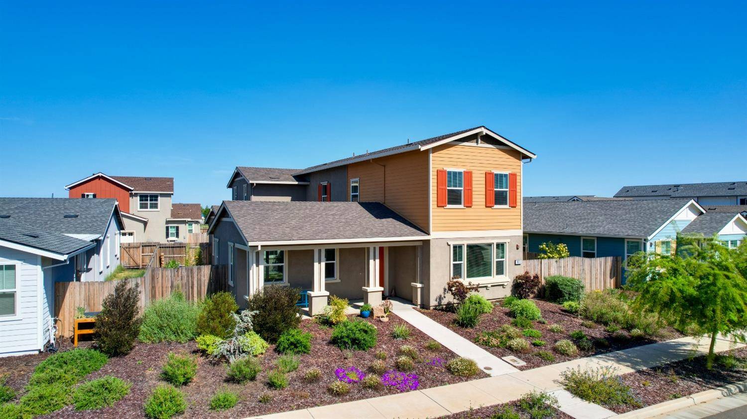 Winters, CA 95694,903 Wyatt LN