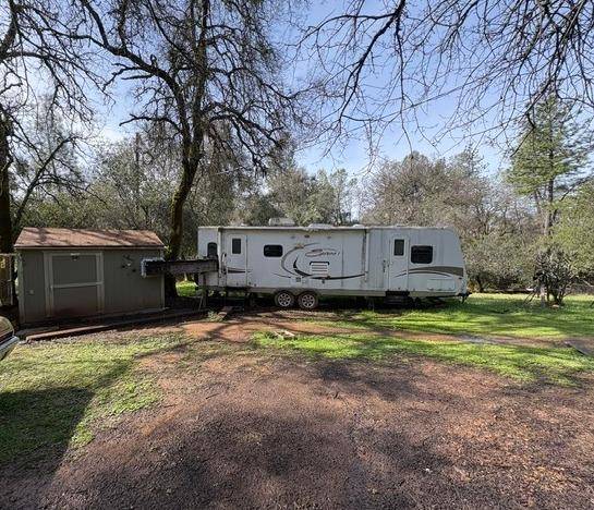 Dobbins, CA 95935,14572 La Place LN