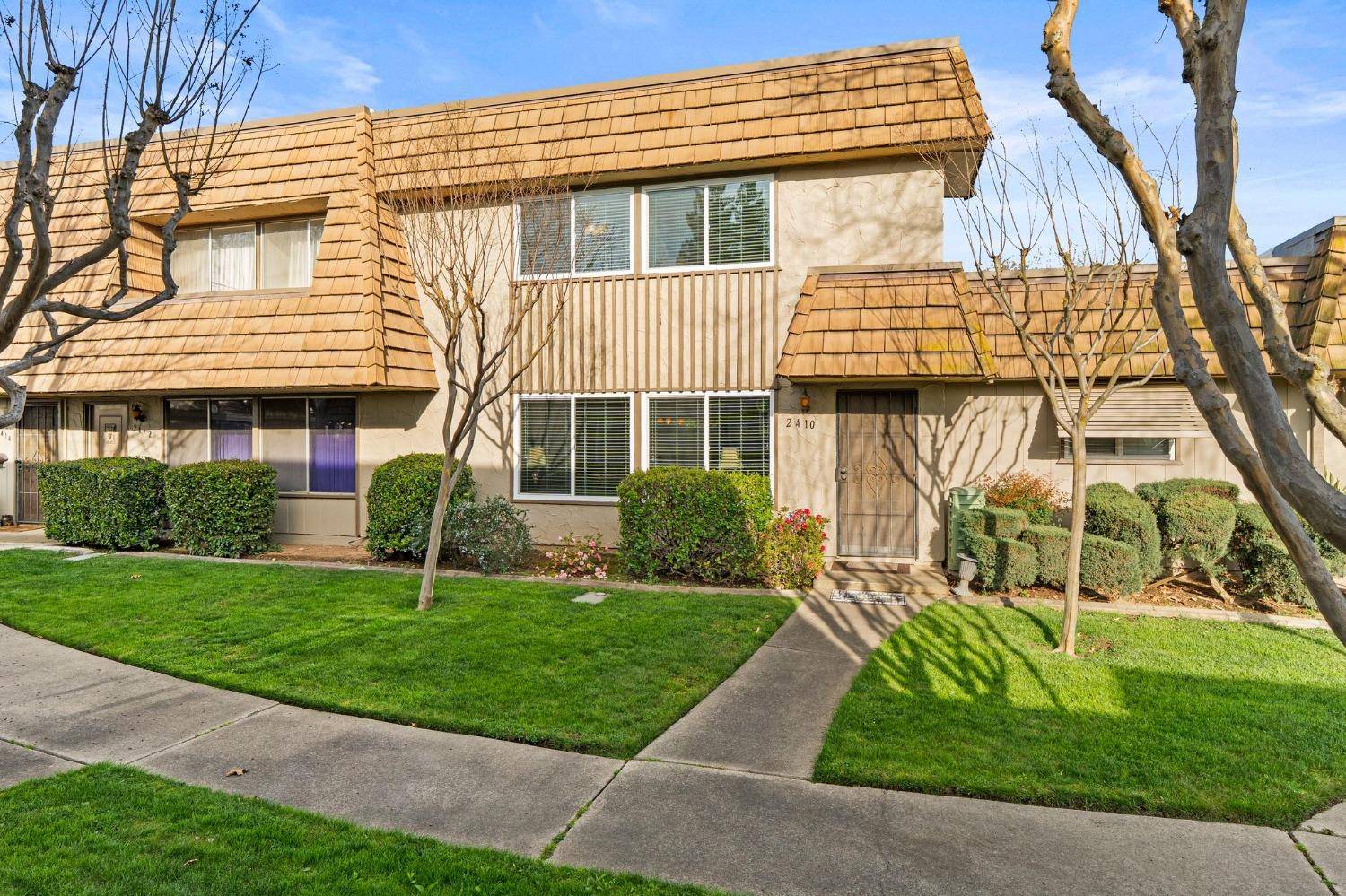 Carmichael, CA 95608,2410 Via Camino
