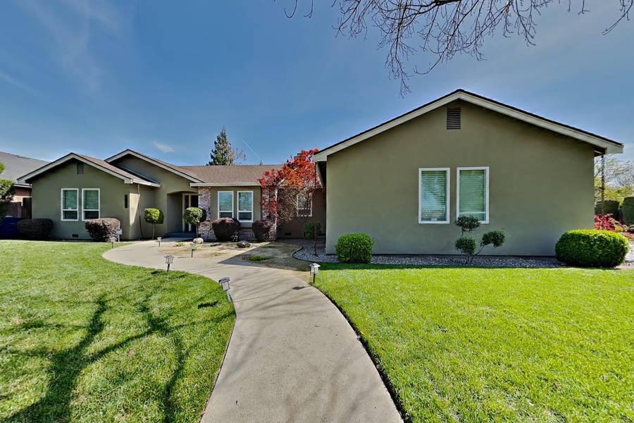 2100 Sherwood - A AVE, Modesto, CA 95350