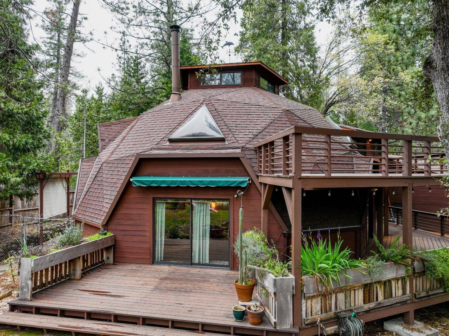 21580 Rambling RD, Grass Valley, CA 95945