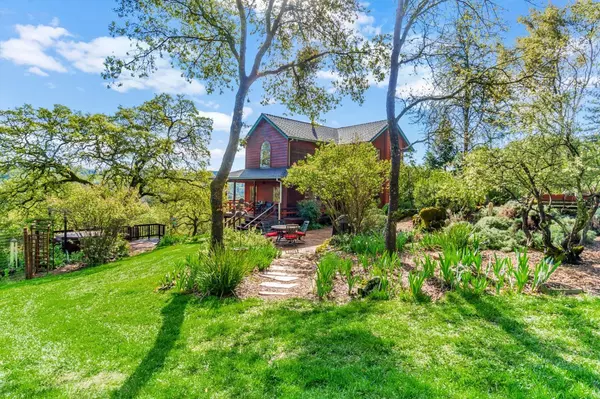 3135 Tomahawk RD, Cool, CA 95614