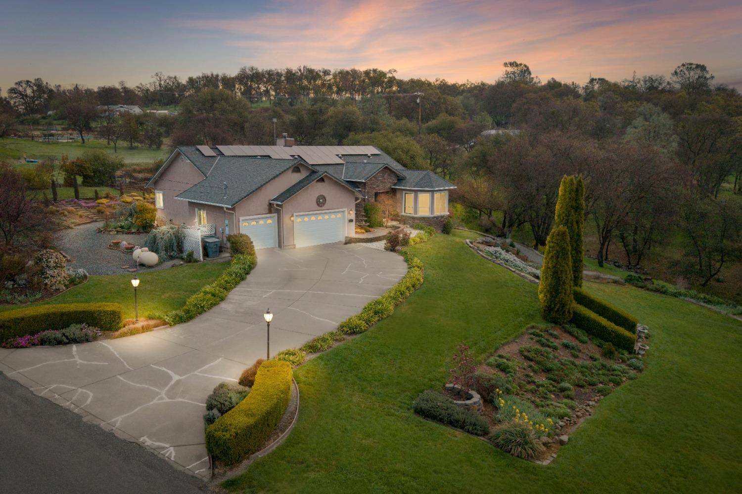 4860 N Creekhaven RD, Auburn, CA 95602