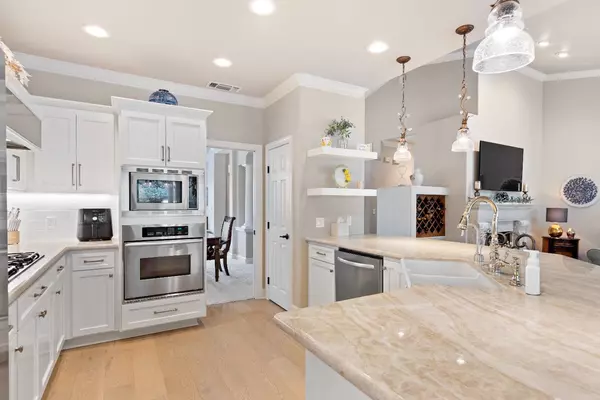 Roseville, CA 95678,143 Brookhaven DR