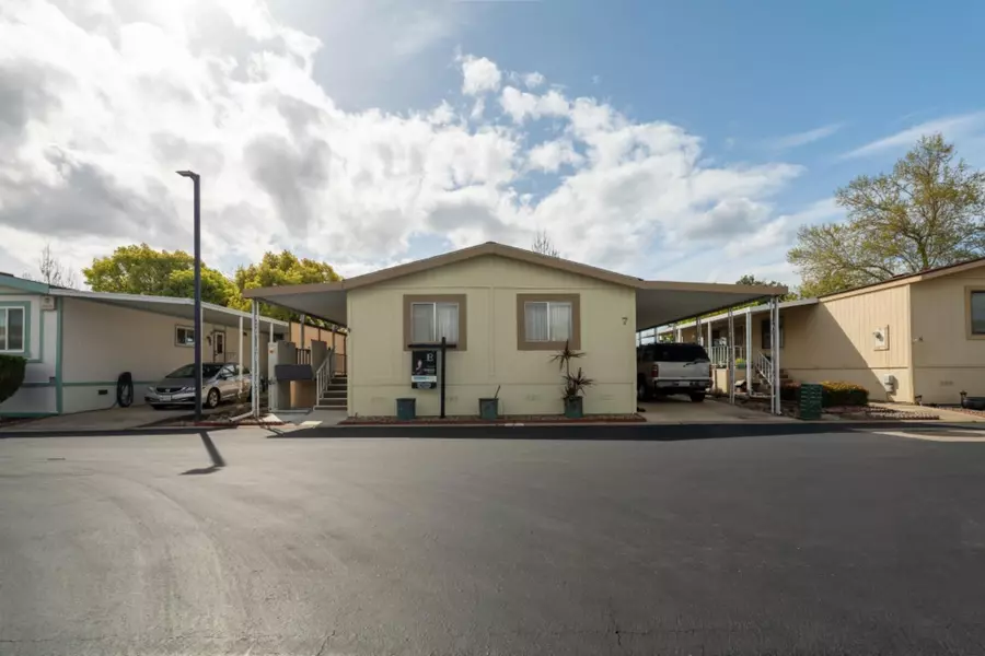 1500 Held DR #7, Modesto, CA 95355