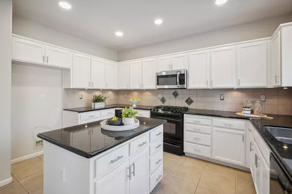 4321 Burr CT Tracy, CA 95377