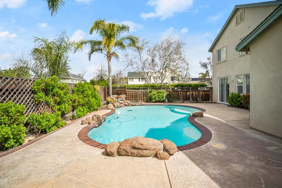 1307 Perry CT, Tracy, CA 95377