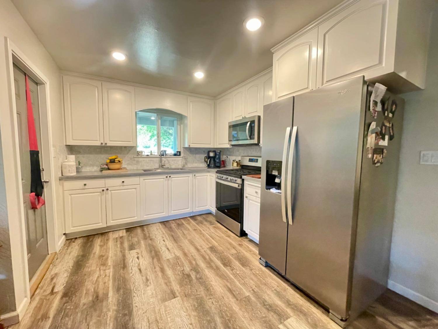 Valley Springs, CA 95252,159 E Daphne