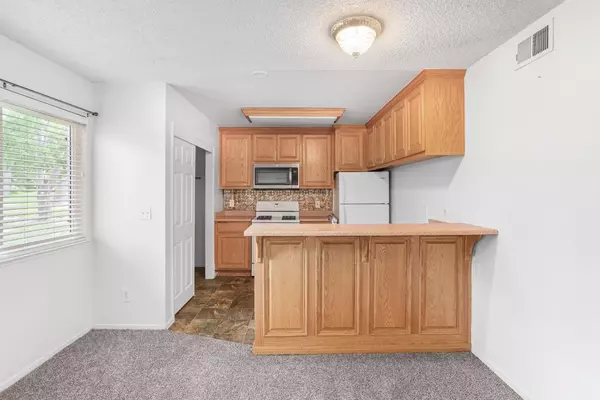 Sacramento, CA 95842,4742 Greenholme #1