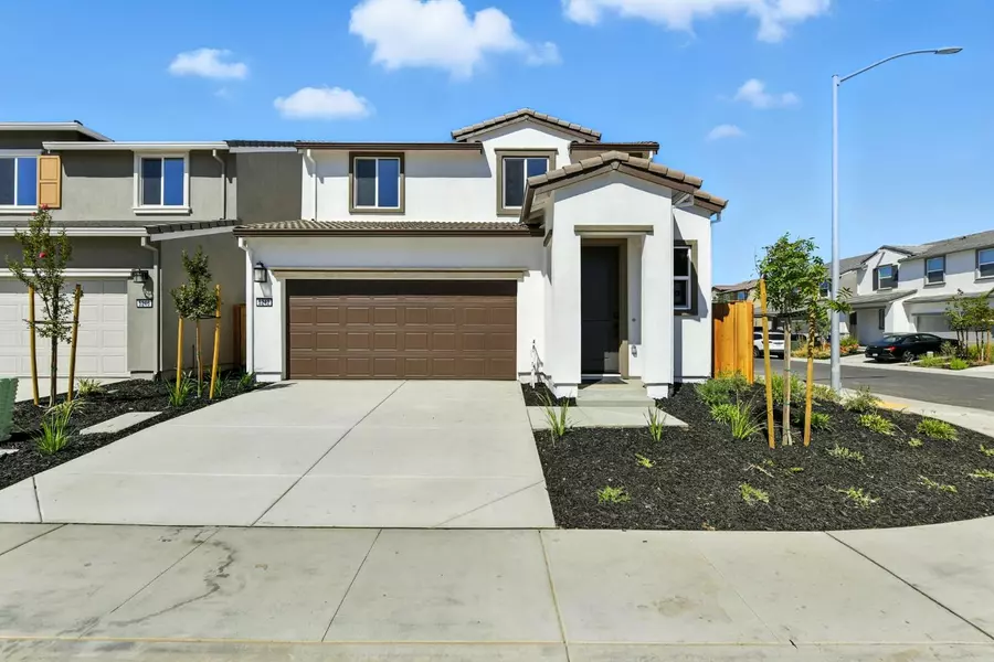5242 Senesta CIR, Sacramento, CA 95824