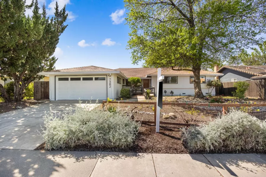 7382 Alma Vista WAY, Sacramento, CA 95831