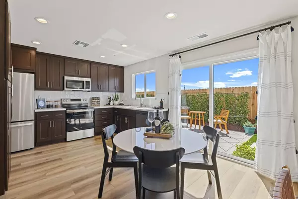 Turlock, CA 95380,472 Tandoori WAY