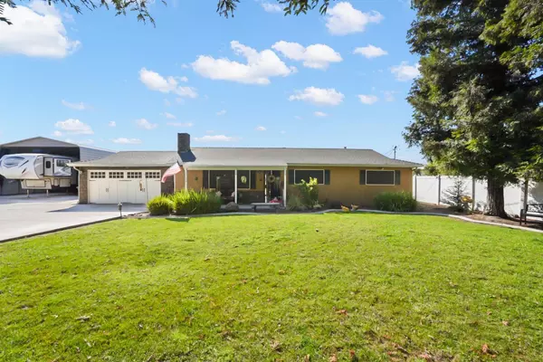 5425 Roselle AVE, Riverbank, CA 95367